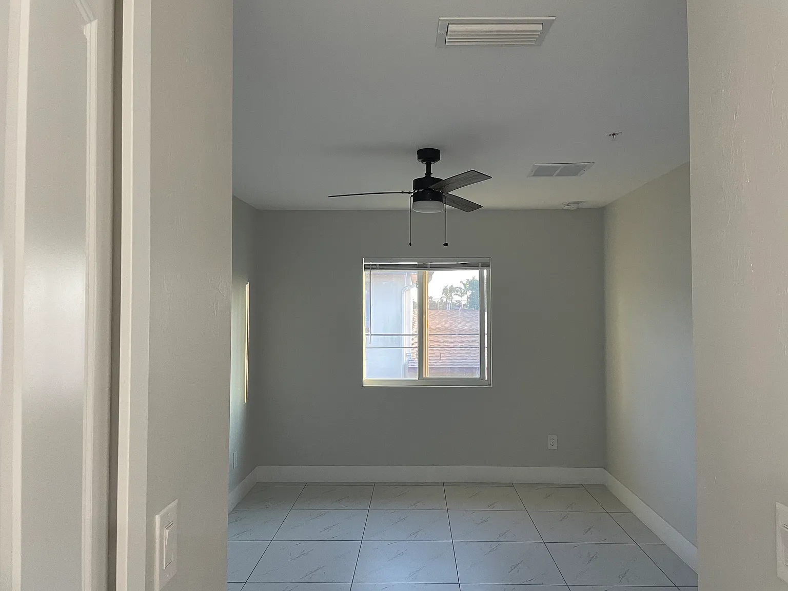 1005 SE 8th Ter — Photo 3