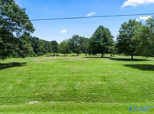 2.6 4th St NE, Arab, AL 35016