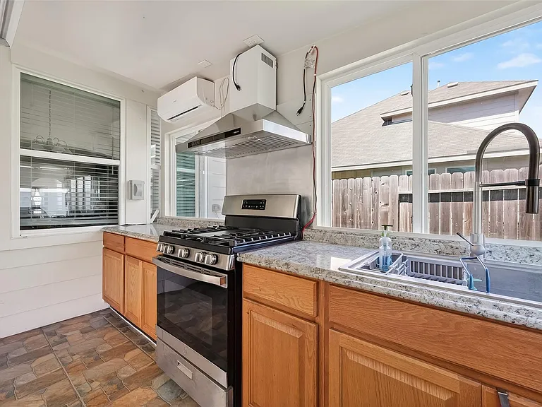 7631 Granite Terrace Ln — Photo 16