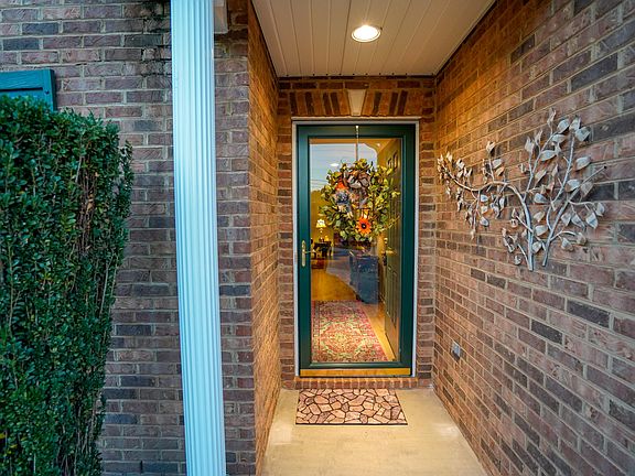 5th image of 7153 La Christa Way #71