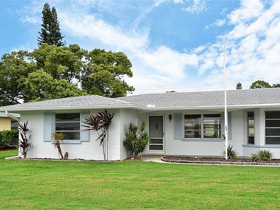 2nd image of 2447 Breakwater Cir