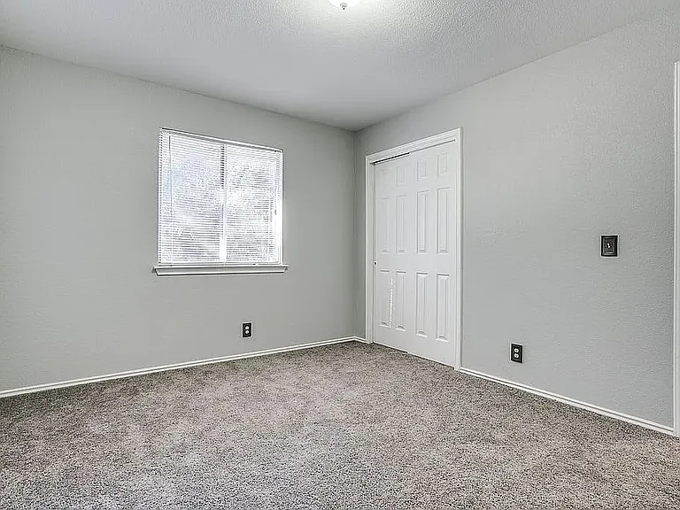 1200 Kenneys Way — Photo 17