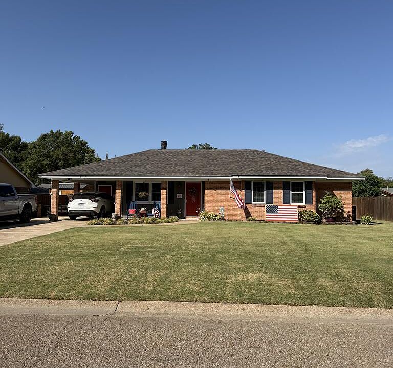 1st image of 2469 Hummingbird Dr