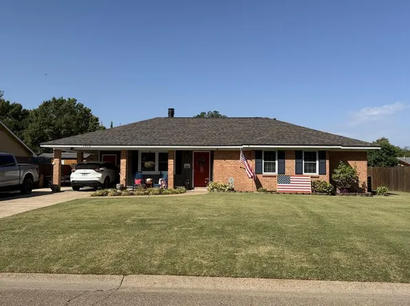 2469 Hummingbird Dr, Greenville, MS 38701