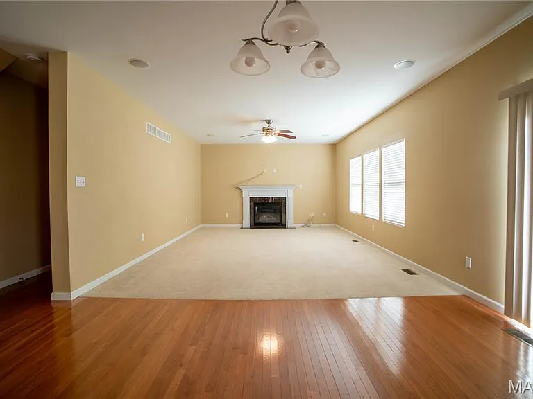 84 Brighton Park Dr — Photo 2