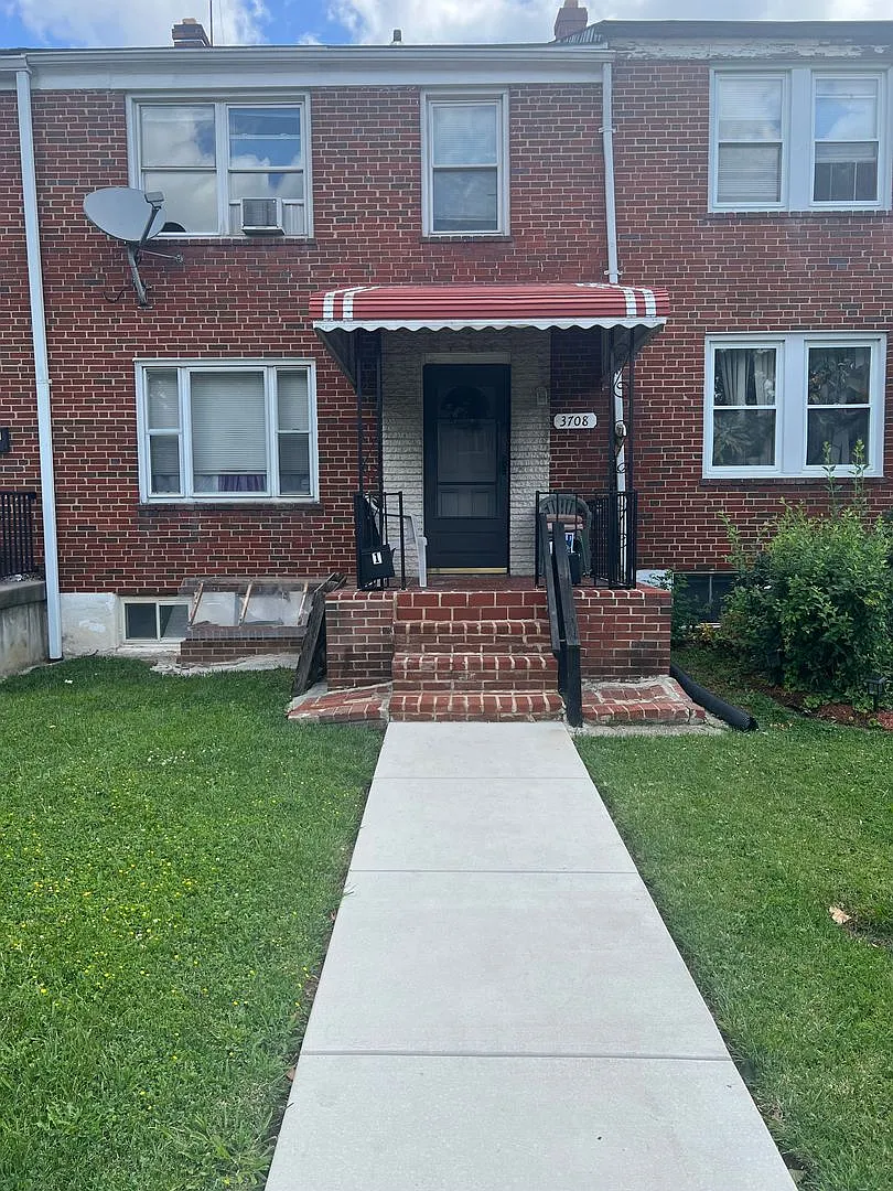 Beautiful 3 Bedroom 2 Full Bathroom Town Home Belair Edison — Photo 1
