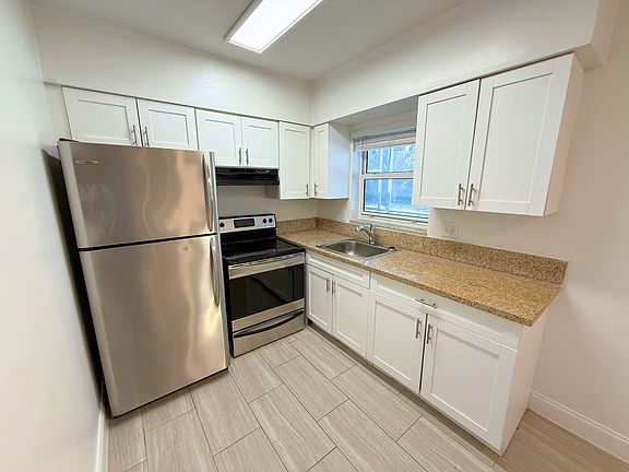 5th image of 6851 Cypress Rd APT 3