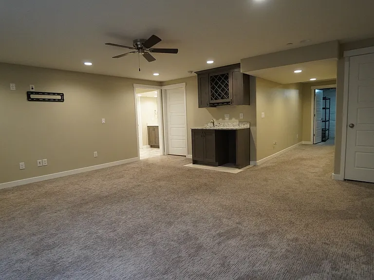 1203 E Roma Dr — Photo 26