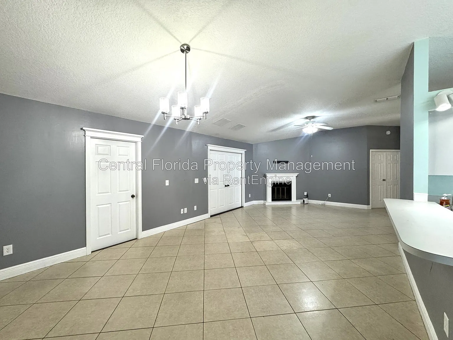 3 bed, 2.0 bath, 1850 sqft, $2,499 — Photo 2