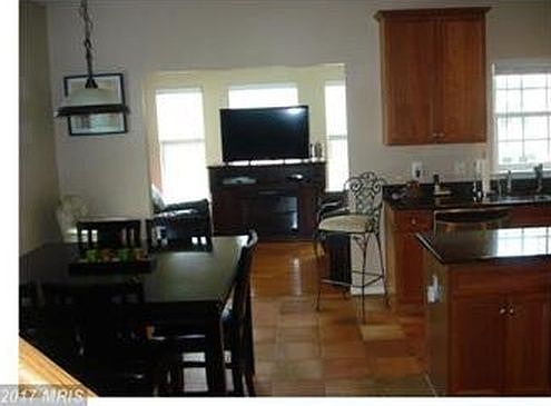 3rd image of 4391 Palton Dr