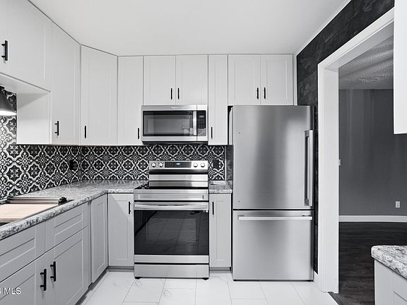 4th image of 6655 Garden Rd