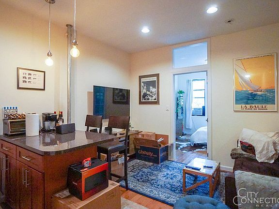 3rd image of 315 E 5th St APT 6D