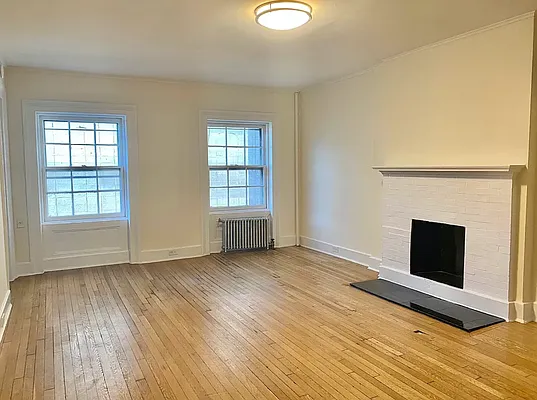 Rented by Waverly Realty Associates | media 2