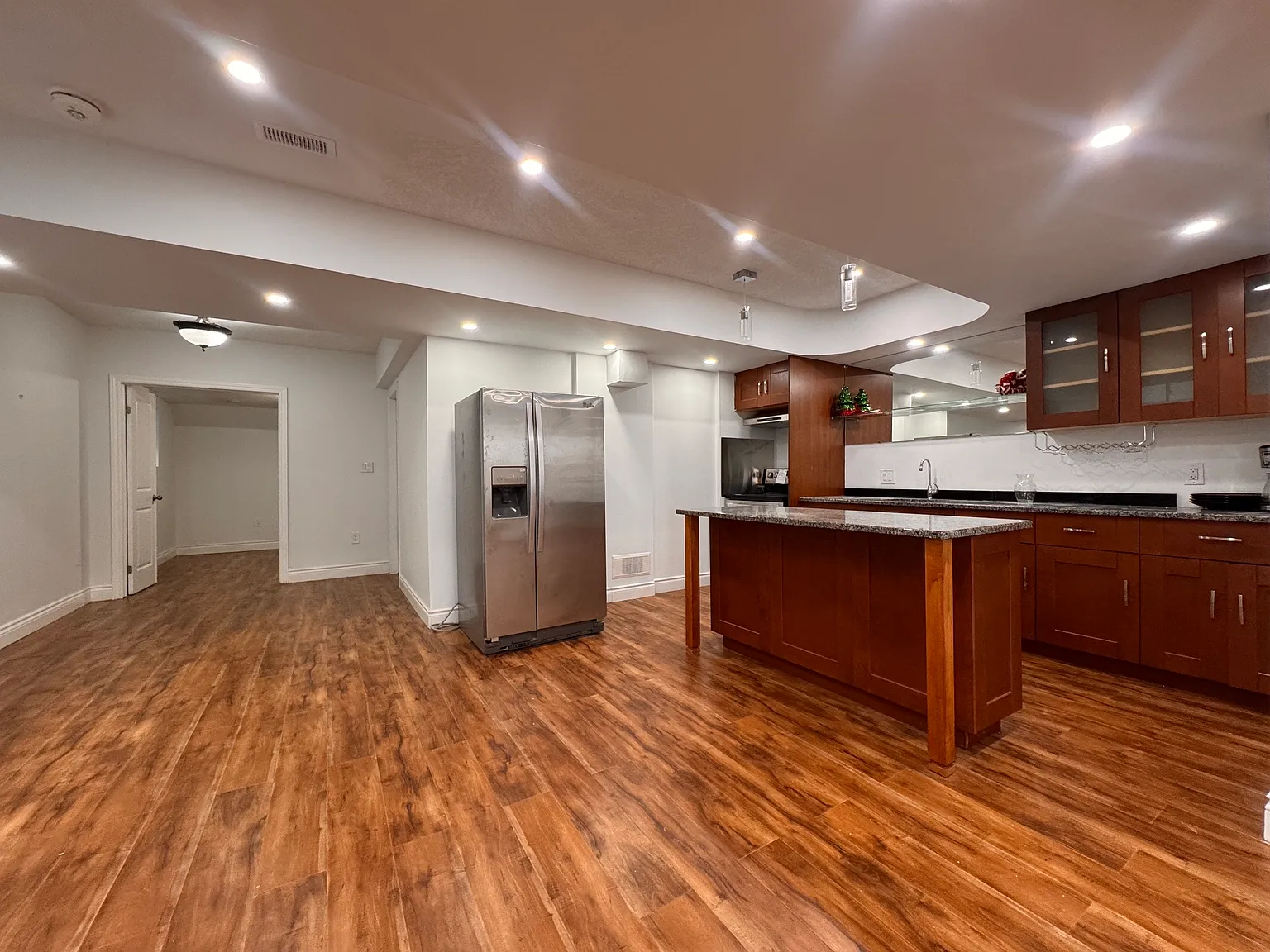 521 Saint Moritz Avenue Waterloo — Photo 2