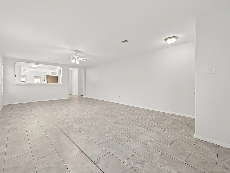 2731 Roaring Oaks Ln — Photo 17
