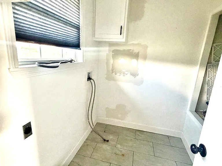 2884 Brooks Dr — Photo 18
