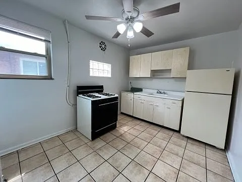 1409 Yarmouth Ave #1 — Photo 4
