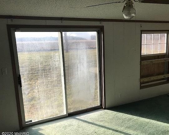 5th image of 2902 136th Ave
