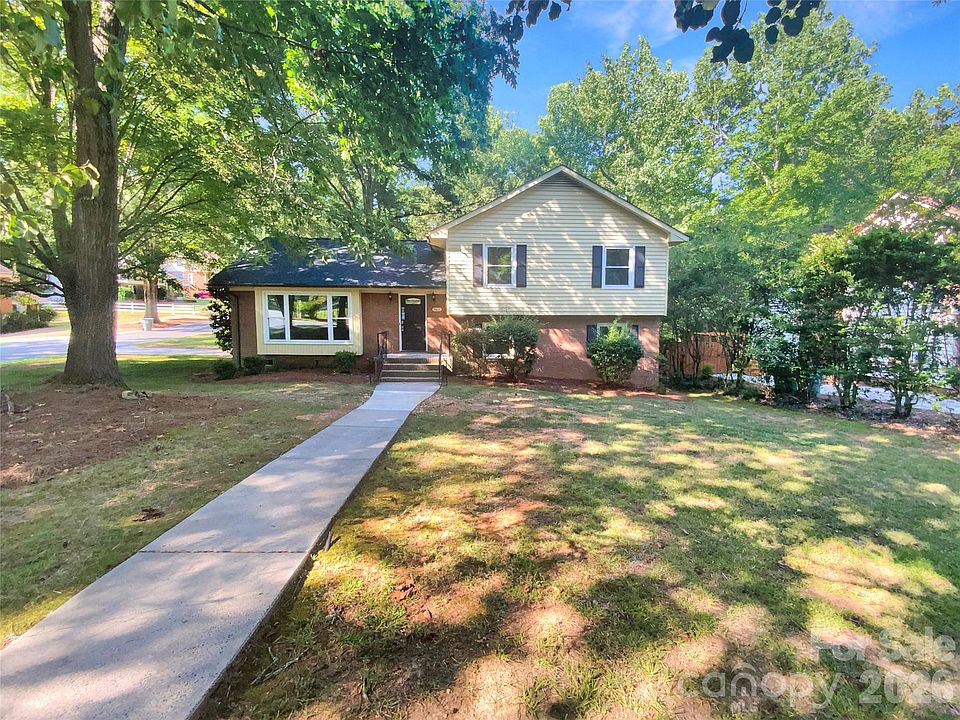 1st image of 7401 Limerick Dr