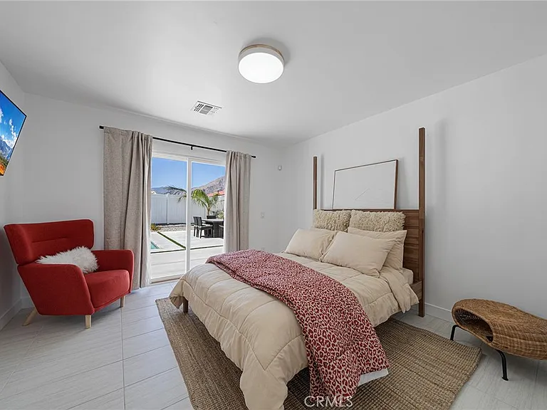 373 W Avenida Cerca — Photo 18