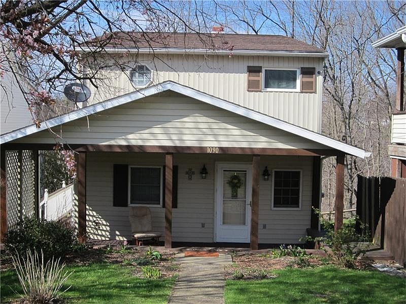 1st image of 1090 N Bluff Dr