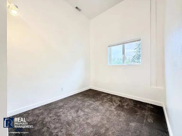 Mills - 2817 (Advertising Only) — Photo 19