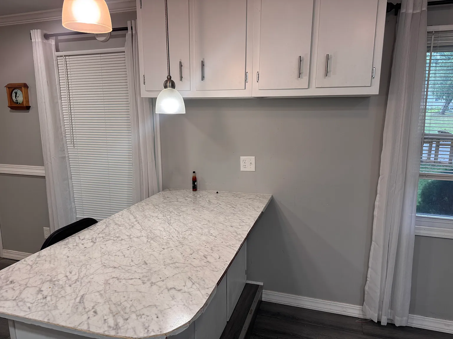 3 bed, 957 sqft, $1,895 — Photo 3