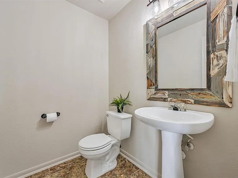 1404 Hollier Rd — Photo 19