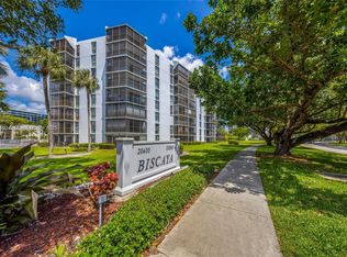 20500 W Country Club Dr APT 614, Aventura, FL 33180