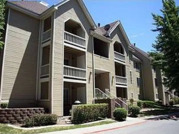 1199 E Waterside Cv APT 21, Cottonwood Heights, UT 84047