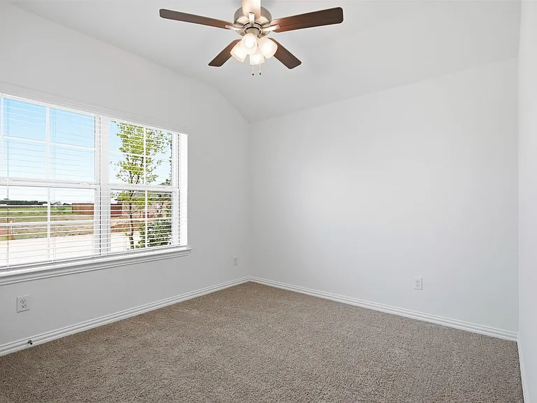825 Birdie Dr — Photo 17