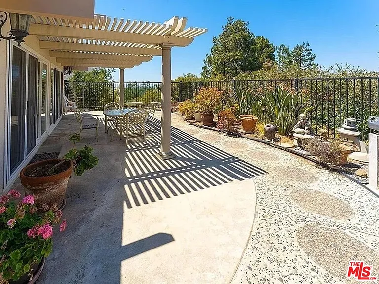 11318 Dona Lisa Dr — Photo 25