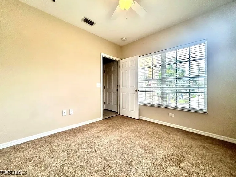 909 SW 47th Ter #201 — Photo 27