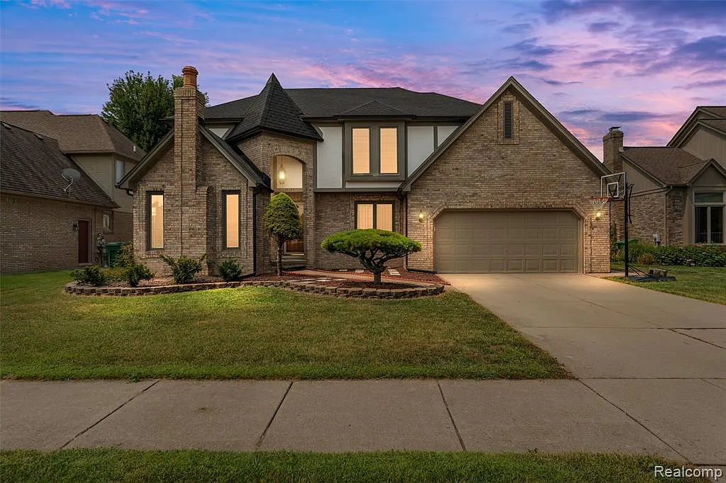 3 bed, 3.5 bath, 2858 sqft, $3,000 — Photo 1