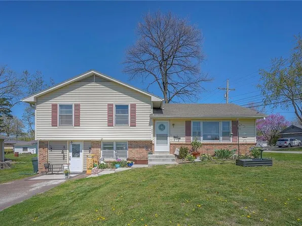 203 W 13th St, Cameron, MO 64429