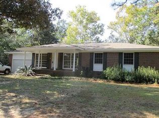 226 Cache Cir, Chickasaw, AL 36611
