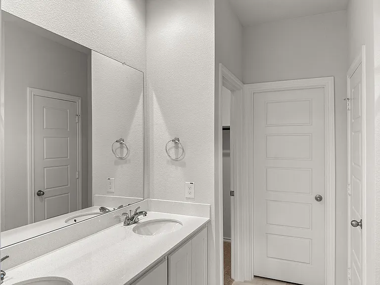1908 Iris Rd — Photo 12