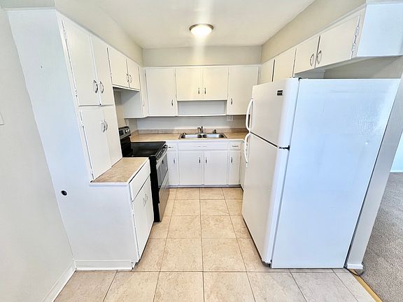 5th image of 9905 W 21st Ave N #12A