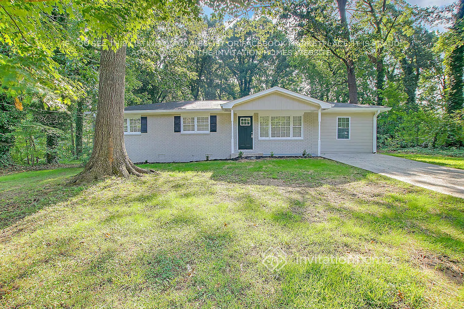 7110 Carolyn Cir Lithia Springs, GA 30122 — Photo 2