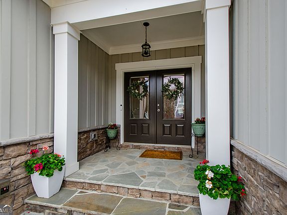 2nd image of 270 Fountain Oak Way