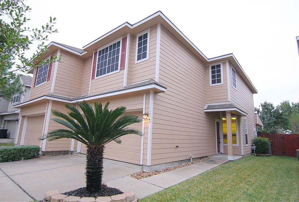 1st image of 16543 Cairngrove Ln