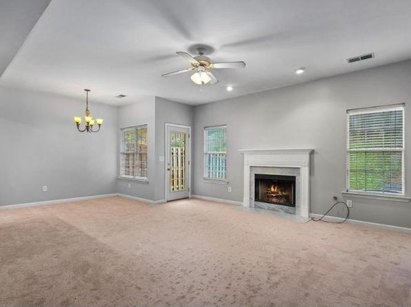 114 Frances Ln
