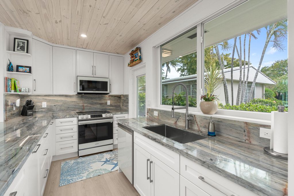 3211 SE 11th Street #3e, photo 3