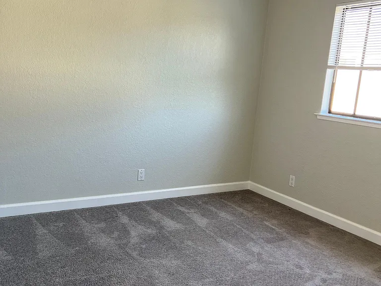 2524 Charlene Ln — Photo 45