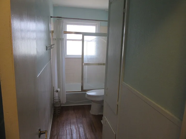2509 S 25th St — Photo 17