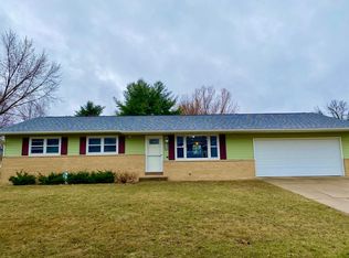 1210 Rosewood Trl, Onalaska, WI 54650