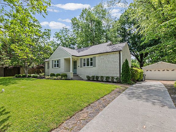2nd image of 3821 N Montclair Dr