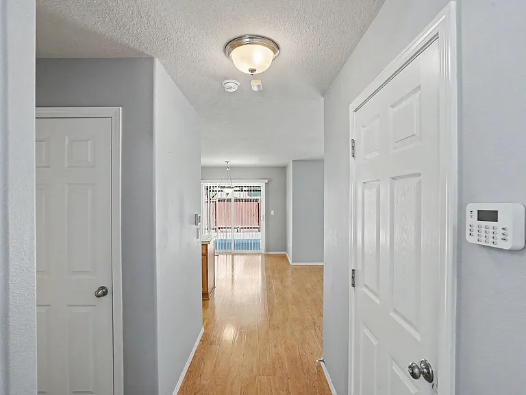 305 Casting St SE — Photo 13