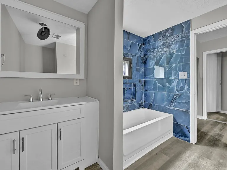 5008 McBride Ave — Photo 10