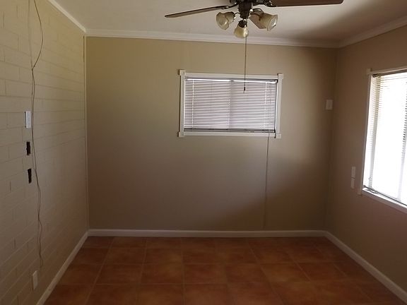 3rd image of 11327 W Kansas Ave